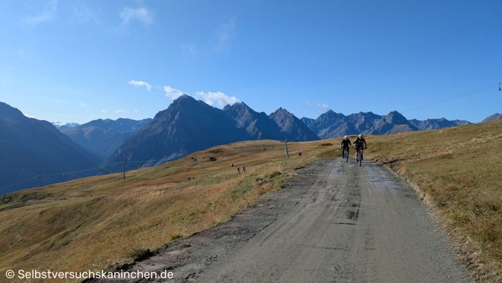 Die Teilnehmer rollen ein