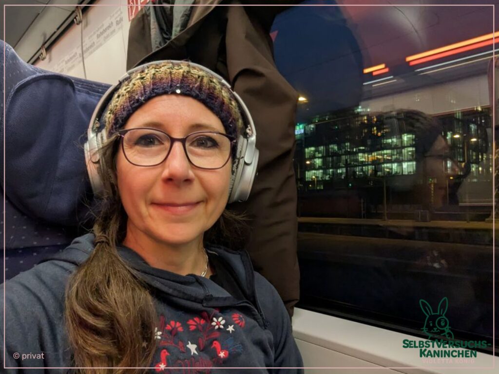 Ist zwar nicht die U-Bahn, aber auf meinem Weg nach Hamburg im Zug, exakt gleich angewandt ;-)